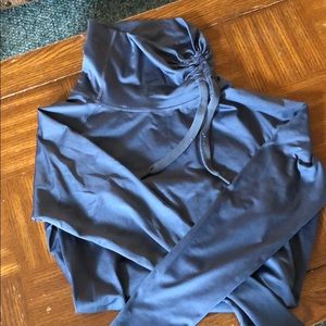 Navy long sleeve sweat shirt